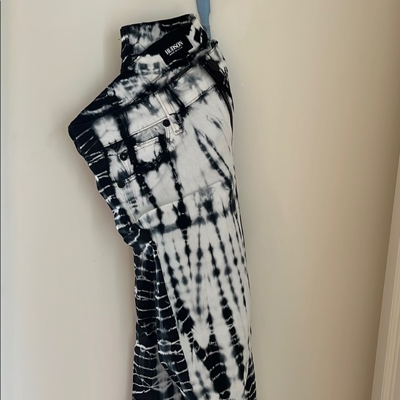 Hudson Jeans - Picture 3 of 4